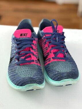 Nike Free‎ RN Flyknit Running Shoes - Women's Size 9.5